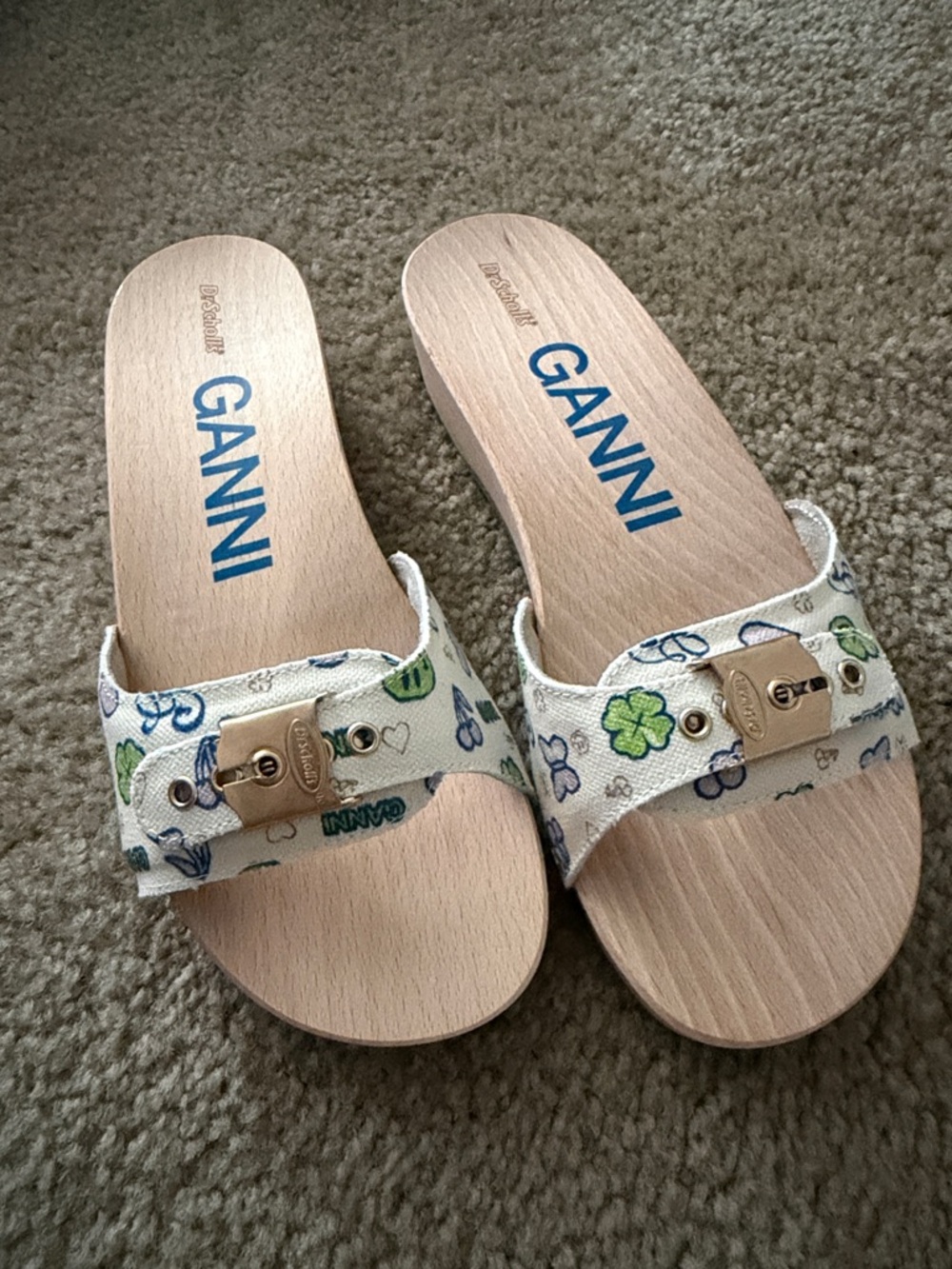New Ganni Cream Floral-Print Women’s Slide Sandals with Gold Buckle Sz 8.